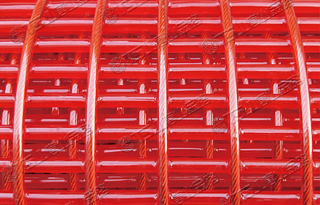 篩分設(shè)備選用聚氨酯篩網(wǎng)，高耐磨、壽命長