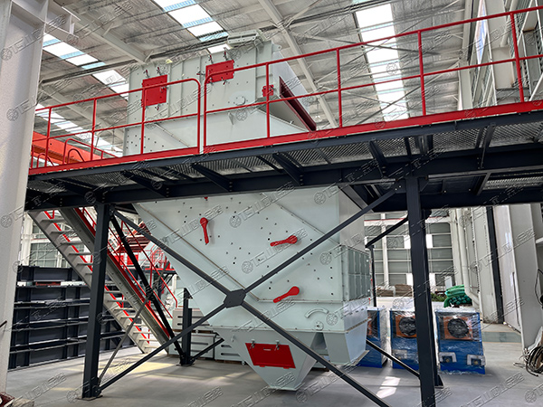 高頻篩，細(xì)物料篩分專家，效率高還不堵孔