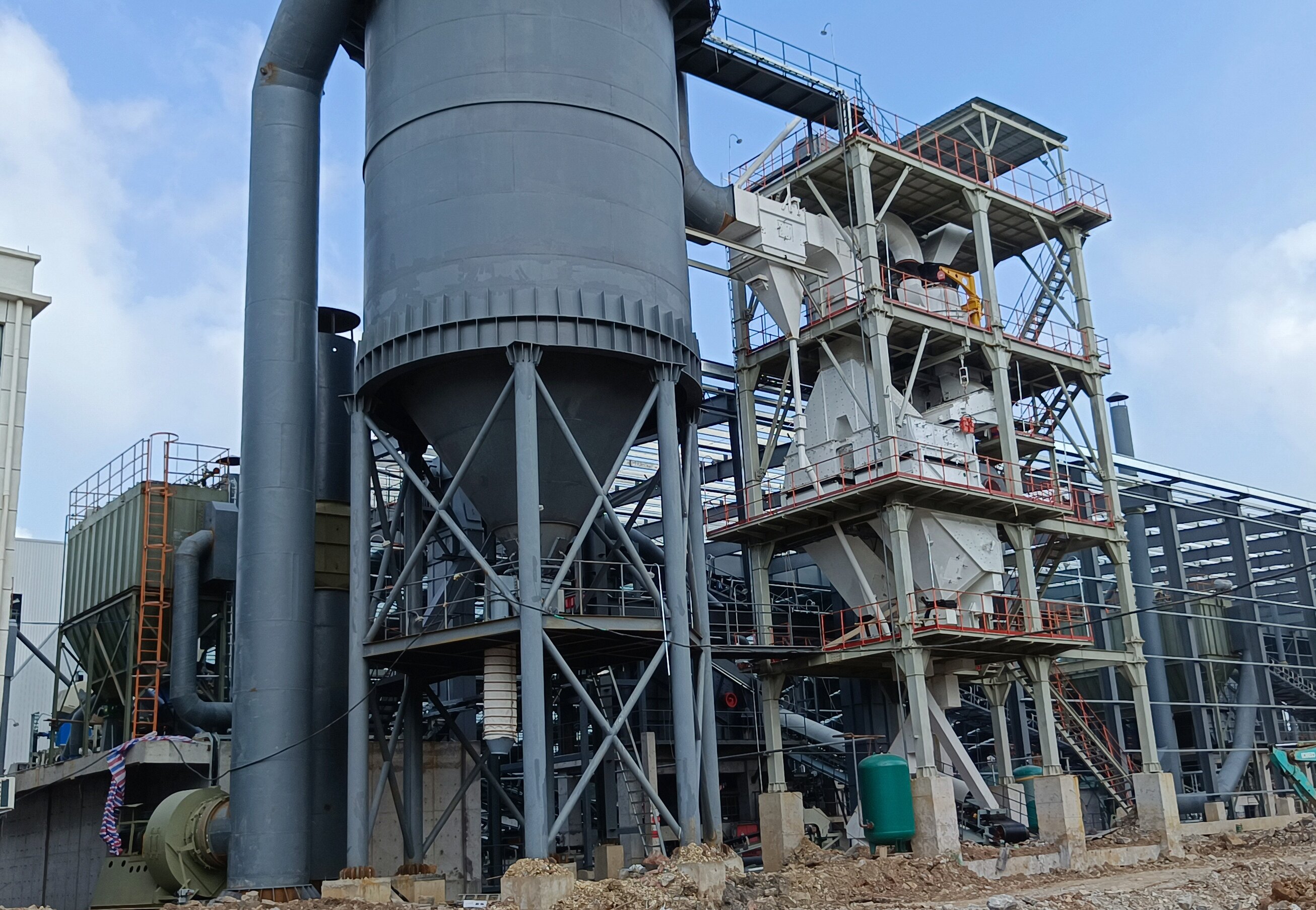 干法制砂樓成品砂對比水洗砂成品砂的優(yōu)勢